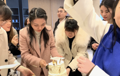 2020已經(jīng)過(guò)去，2021年，愿大家都能牛轉(zhuǎn)乾坤！